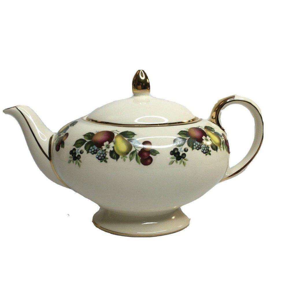 Vintage Sadler Teapot Fruit Cream Gold Trim